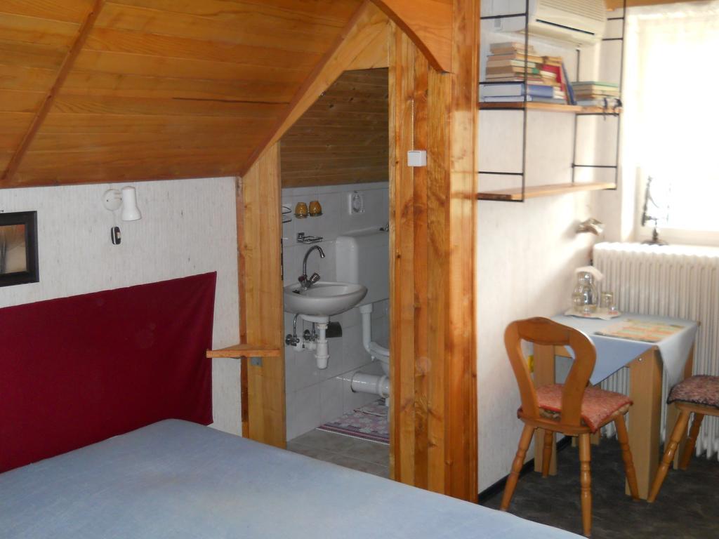 Pál Ház Apartman Abádszalók Szoba fotó